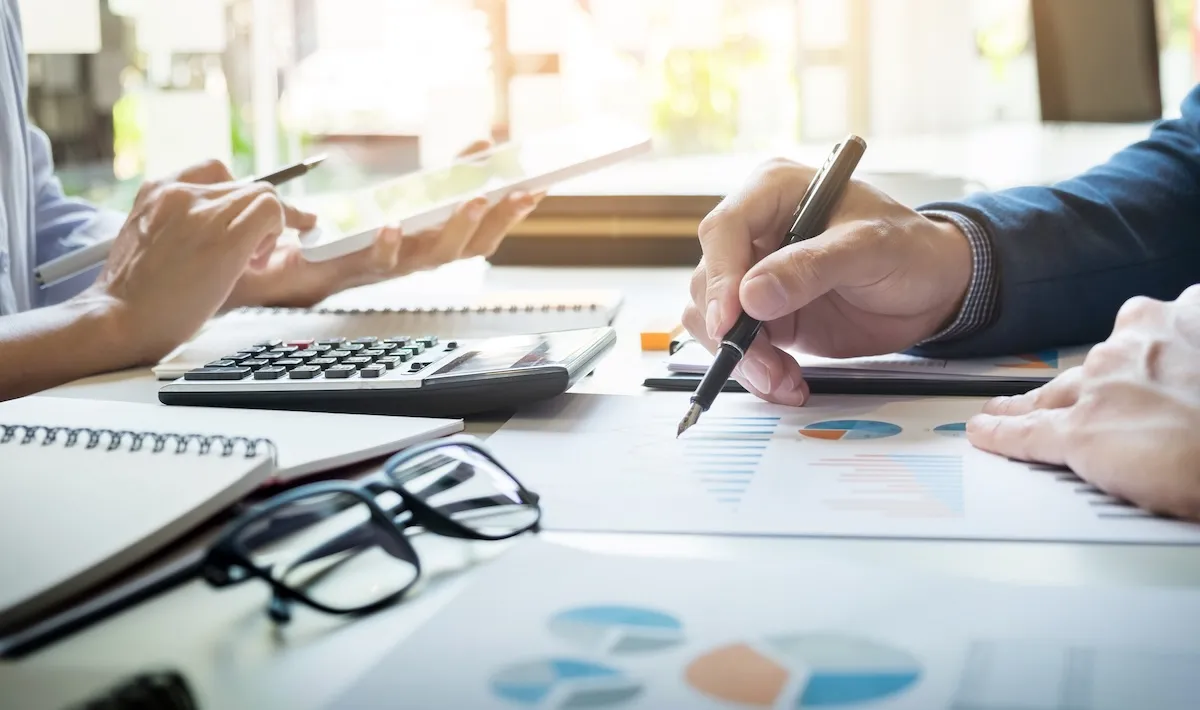 Pros and Cons of Investing in Out of State Property | LA Property Management